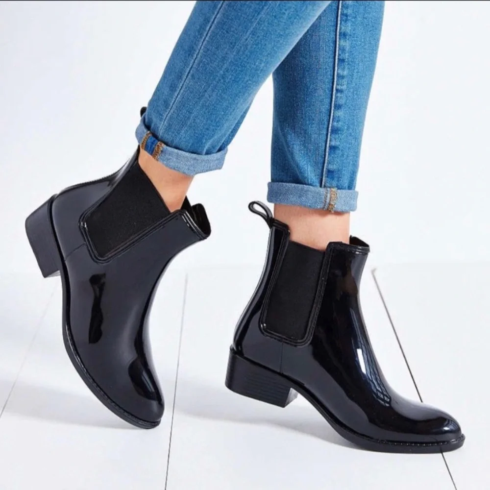 Jeffrey Campbell Womens Sz 9 Stormy Chelsea rain boots‎ Black Pull On